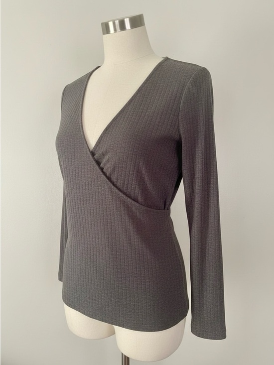 Banana Republic Tops - Banana Republic Women's Gray Ribbed Wrap-Front Long Sleeve Top